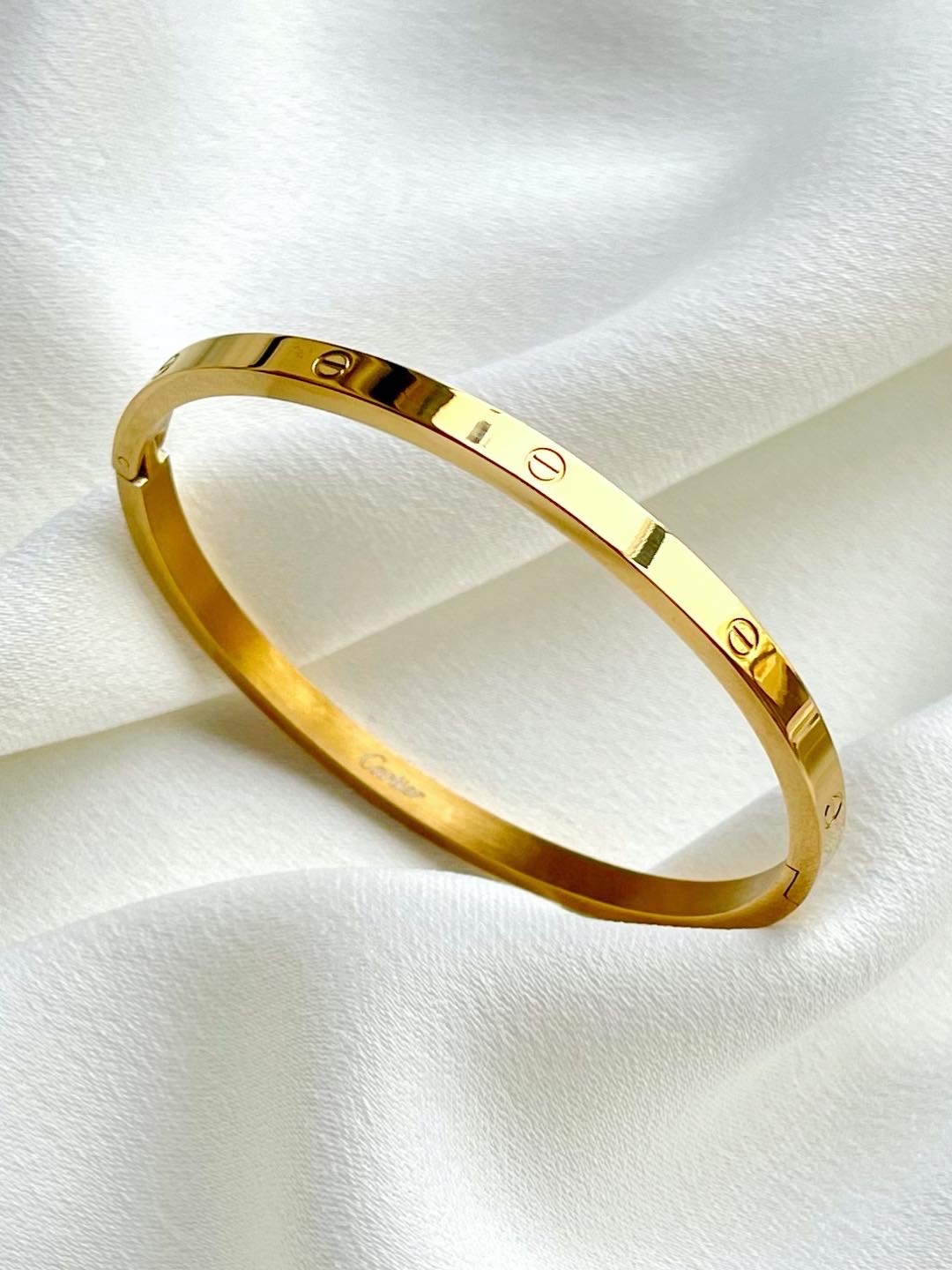 Lola slim dourado parafusos Lola slim Bracelet - Image 1