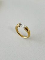 Crystal & Pearl Ring - Image 3